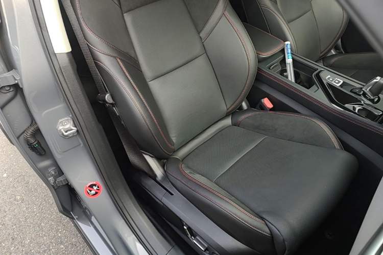Used Lynk & Co 02 2020 1.5T DCT Two-Wheel Drive Pro Edition Right Front Seat