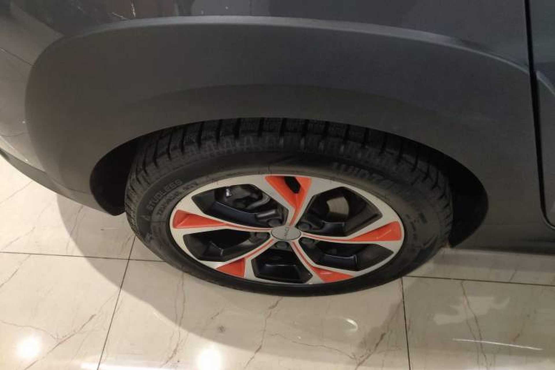 Used Lynk & Co 02 2020 1.5T DCT Two-Wheel Drive Zhaobao Version Right Rear Wheel Hub
