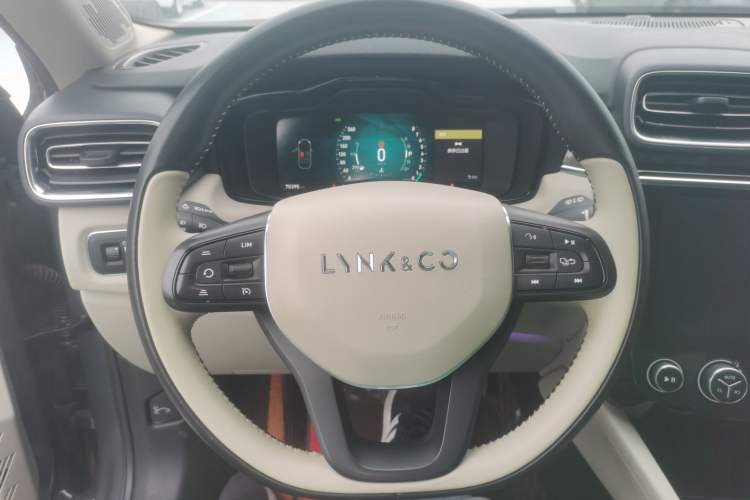 Used Lynk & Co 02 2020 1.5T DCT Two-Wheel Drive Zhaobao Version Steering Wheel