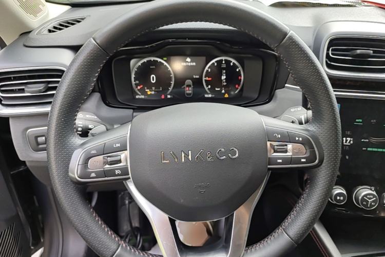 Used Lynk & Co 02 2020 1.5T DCT Two-Wheel Drive Pro Edition Steering Wheel