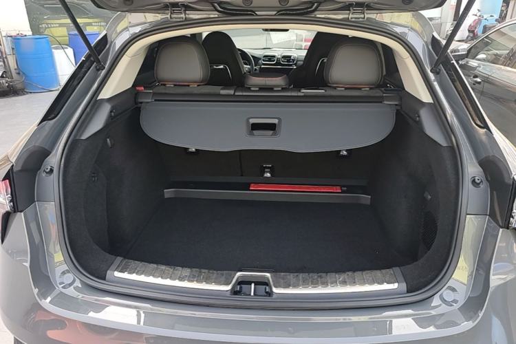 Used Lynk & Co 02 2020 1.5T DCT Two-Wheel Drive Pro Edition Trunk