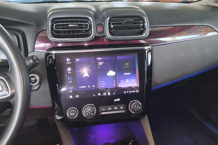 Used Lynk & Co 02 2020 1.5T DCT Two-Wheel Drive Zhaopu Version Audio And AC Panel