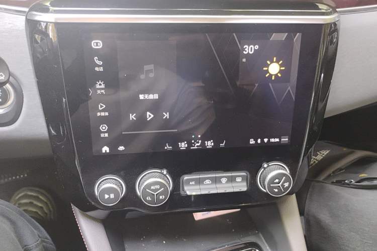 Used Lynk & Co 02 2020 1.5T DCT Two-Wheel Drive Zhaopu Version Audio And AC Panel