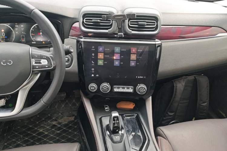 Used Lynk & Co 02 2020 1.5T DCT Two-Wheel Drive Zhaopu Version Audio And AC Panel