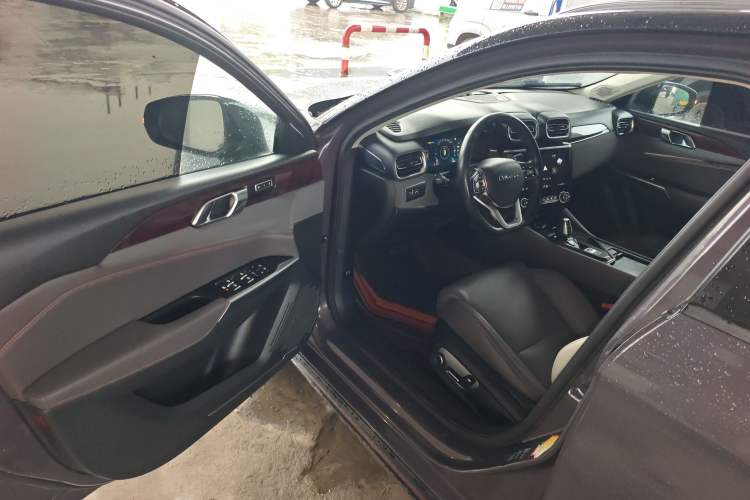 Used Lynk & Co 02 2020 High-Energy Edition 2.0T Automatic Two-Wheel Drive Shine Pro Edition Driver Seat