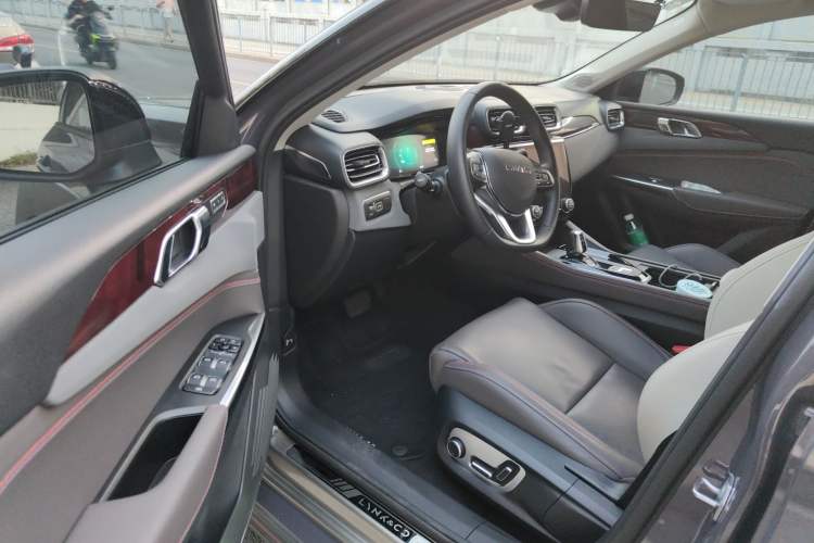 Used Lynk & Co 02 2020 1.5T DCT Two-Wheel Drive Zhaopu Version Driver Seat
