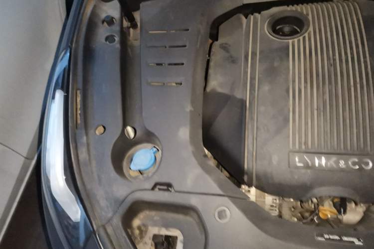 Used Lynk & Co 02 2020 1.5T DCT Two-Wheel Drive Zhaopu Version Engine Bay Right
