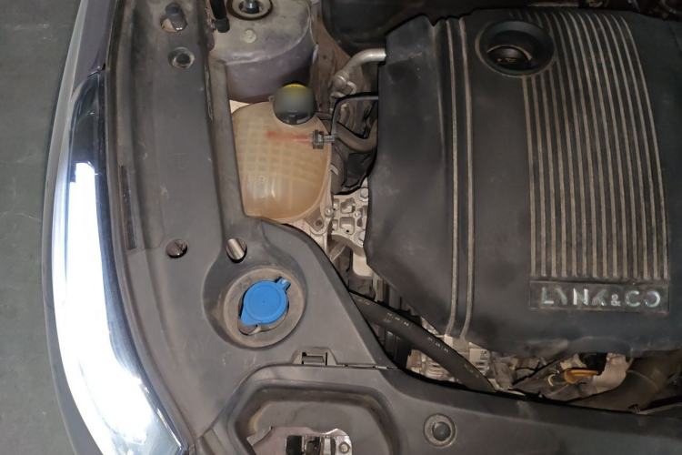 Used Lynk & Co 02 2020 1.5T DCT Two-Wheel Drive Zhaobao Version Engine Bay Right