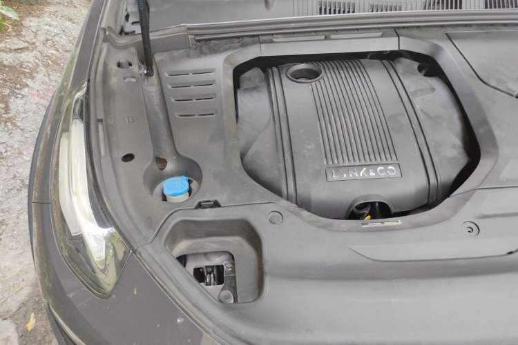 Used Lynk & Co 02 2020 1.5T DCT Two-Wheel Drive Zhaopu Version Engine Bay Right
