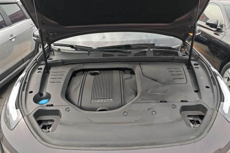 Used Lynk & Co 02 2020 1.5T DCT Two-Wheel Drive Zhaopu Version Engine Bay
