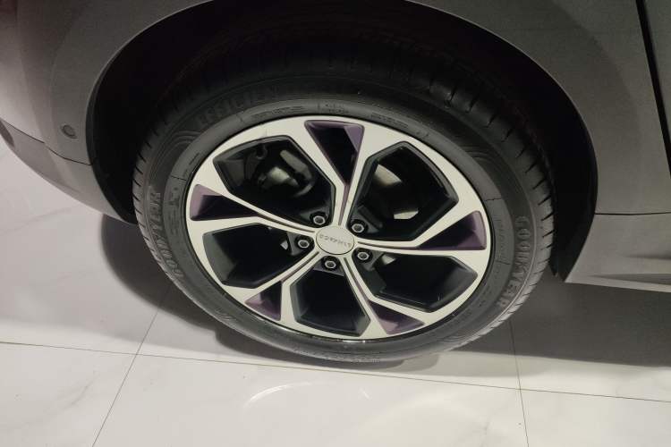 Used Lynk & Co 02 2020 1.5T DCT Two-Wheel Drive Zhaopu Version Exterior 3