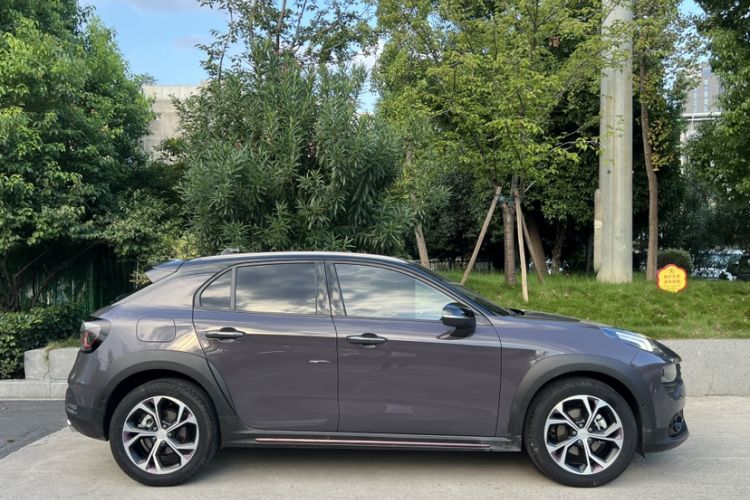 Used Lynk & Co 02 2020 High-Energy Edition 2.0T Automatic Two-Wheel Drive Shine Pro Edition Exterior 3