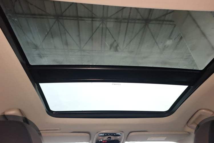 Used Lynk & Co 02 2020 High-Energy Edition 2.0T Automatic Two-Wheel Drive Shine Pro Edition Headliner