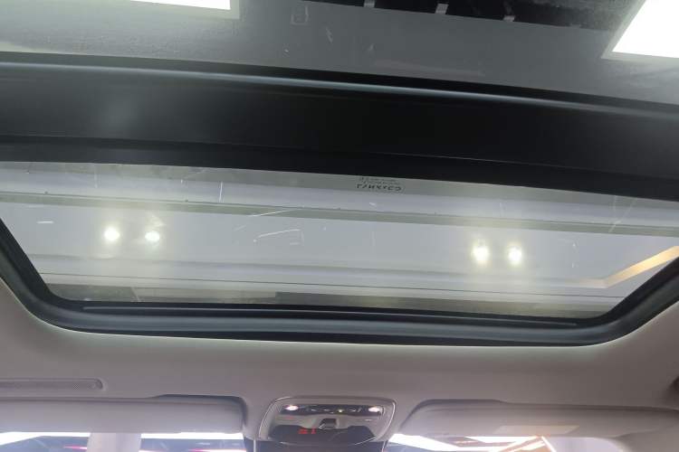 Used Lynk & Co 02 2020 1.5T DCT Two-Wheel Drive Zhaopu Version Headliner