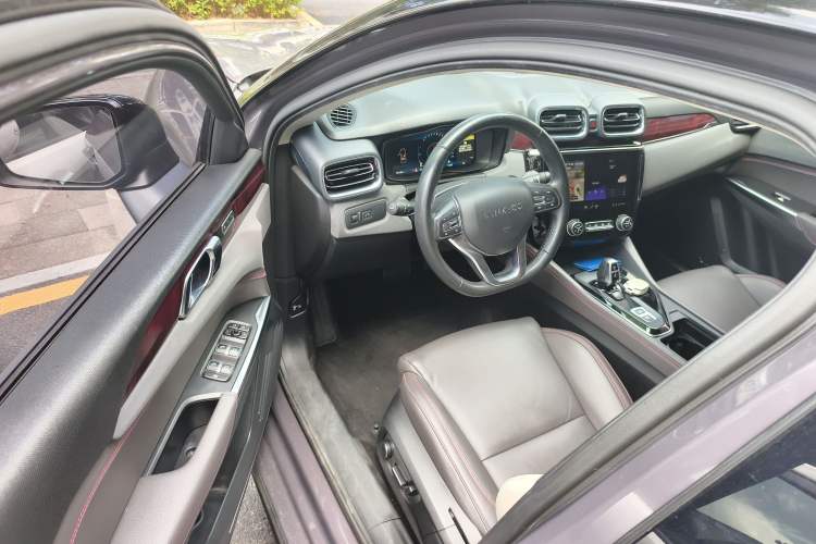 Used Lynk & Co 02 2020 1.5T DCT Two-Wheel Drive Zhaopu Version Interior 3