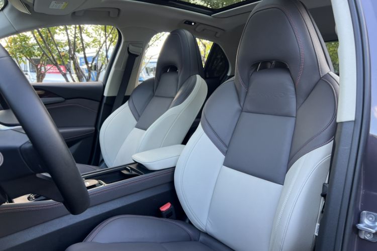 Used Lynk & Co 02 2020 High-Energy Edition 2.0T Automatic Two-Wheel Drive Shine Pro Edition Interior 4