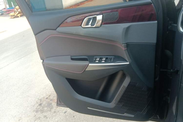 Used Lynk & Co 02 2020 1.5T DCT Two-Wheel Drive Zhaobao Version Interior 7
