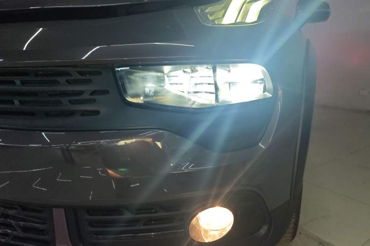 Used Lynk & Co 02 2020 1.5T DCT Two-Wheel Drive Zhaobao Version Left Front Headlight