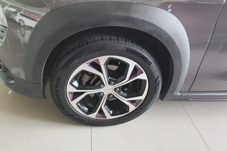 Used Lynk & Co 02 2020 1.5T DCT Two-Wheel Drive Zhaopu Version Left Front Wheel Hub