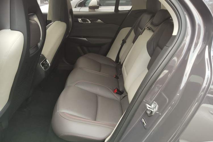 Used Lynk & Co 02 2020 High-Energy Edition 2.0T Automatic Two-Wheel Drive Shine Pro Edition Left Rear Seat