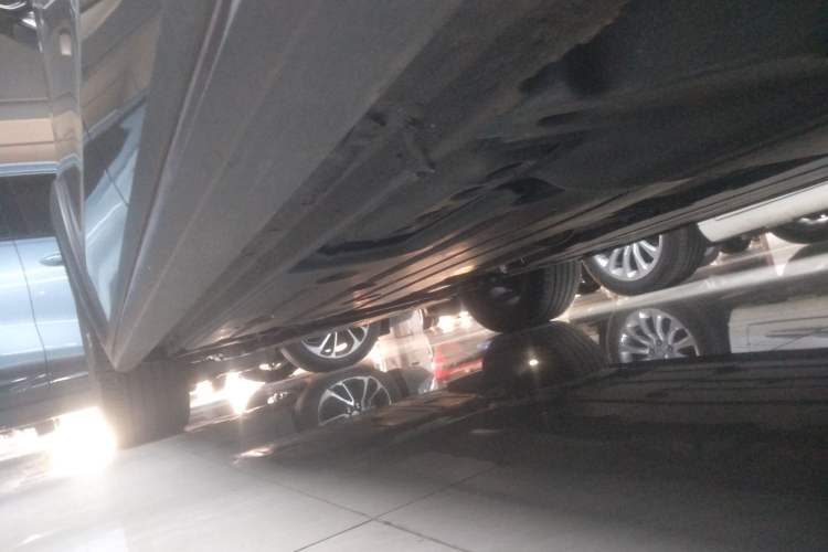 Used Lynk & Co 02 2020 High-Energy Edition 2.0T Automatic Two-Wheel Drive Shine Pro Edition Left Side Sill