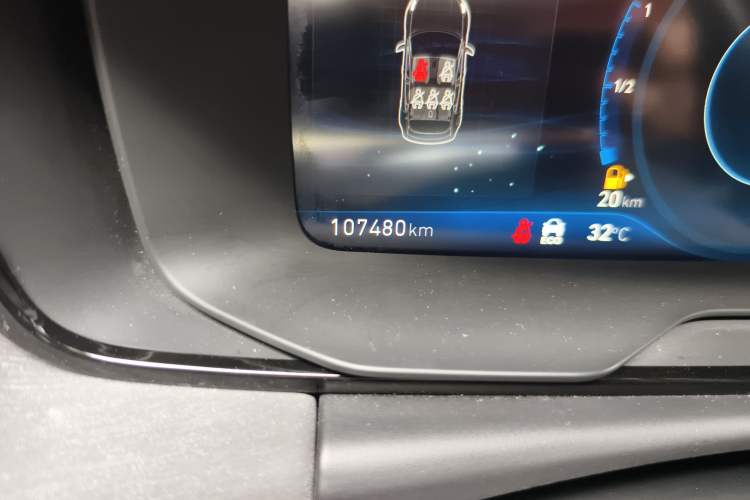Used Lynk & Co 02 2020 1.5T DCT Two-Wheel Drive Zhaopu Version Odometer Close Up