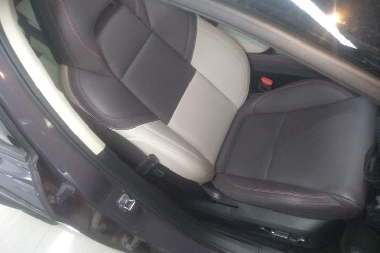 Used Lynk & Co 02 2020 High-Energy Edition 2.0T Automatic Two-Wheel Drive Shine Pro Edition Right Front Seat