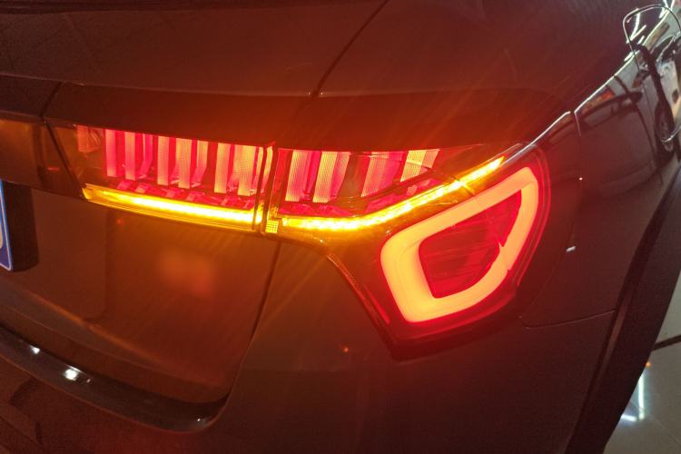 Used Lynk & Co 02 2020 1.5T DCT Two-Wheel Drive Zhaobao Version Right Rear Taillight