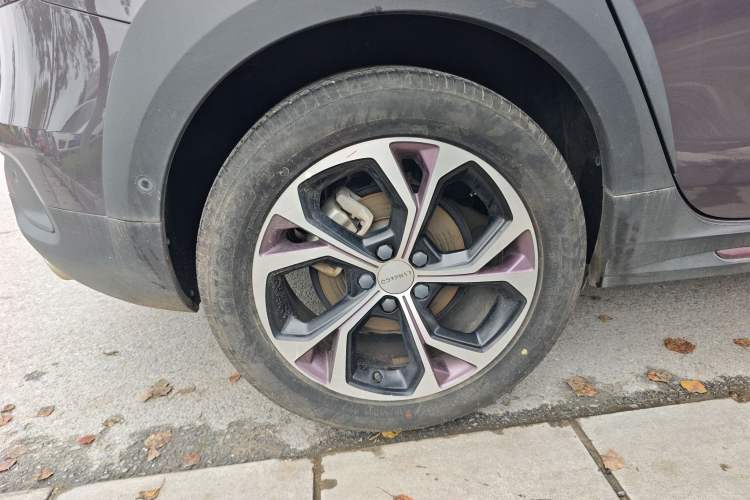Used Lynk & Co 02 2020 High-Energy Edition 2.0T Automatic Two-Wheel Drive Shine Pro Edition Right Rear Wheel Hub