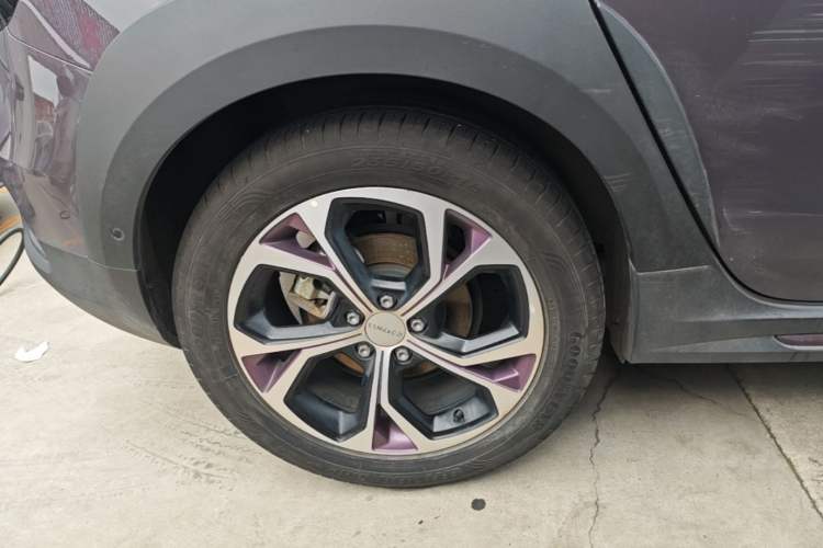 Used Lynk & Co 02 2020 1.5T DCT Two-Wheel Drive Zhaopu Version Right Rear Wheel Hub