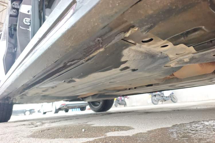 Used Lynk & Co 02 2020 High-Energy Edition 2.0T Automatic Two-Wheel Drive Shine Pro Edition Right Side Sill