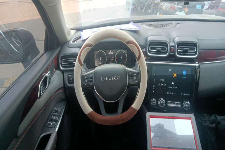 Used Lynk & Co 02 2020 1.5T DCT Two-Wheel Drive Zhaobao Version Steering Wheel