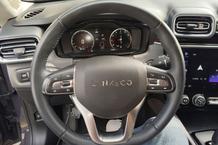 Used Lynk & Co 02 2020 High-Energy Edition 2.0T Automatic Two-Wheel Drive Shine Pro Edition Steering Wheel