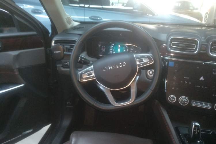Used Lynk & Co 02 2020 High-Energy Edition 2.0T Automatic Two-Wheel Drive Shine Pro Edition Steering Wheel