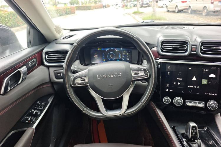 Used Lynk & Co 02 2020 High-Energy Edition 2.0T Automatic Two-Wheel Drive Shine Pro Edition Steering Wheel