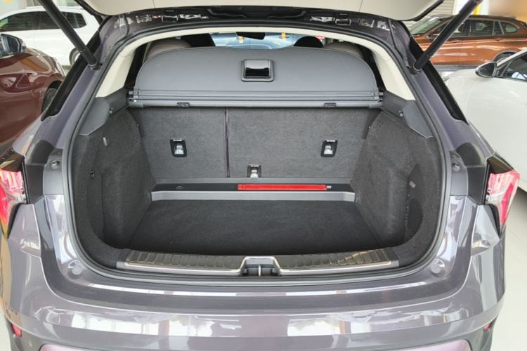 Used Lynk & Co 02 2020 1.5T DCT Two-Wheel Drive Zhaopu Version Trunk