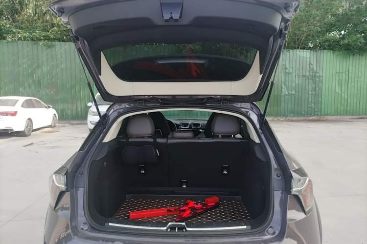 Used Lynk & Co 02 2020 1.5T DCT Two-Wheel Drive Zhaopu Version Trunk