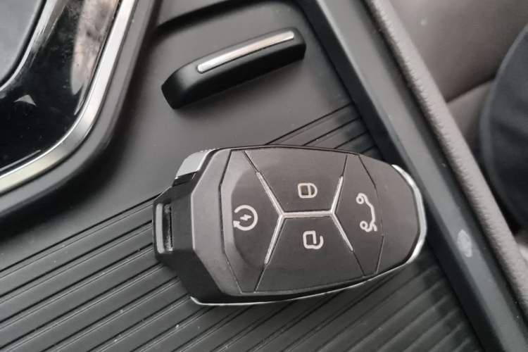 Used Lynk & Co 02 2020 1.5T DCT Two-Wheel Drive Zhaopu Version Vehicle Key