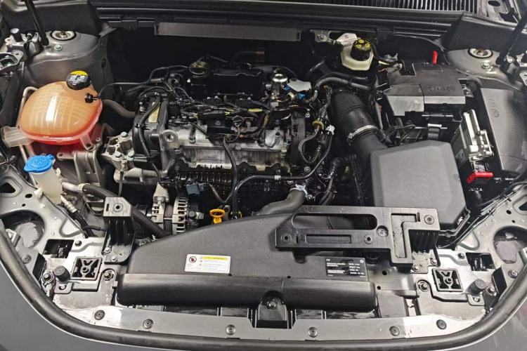 Used Lynk & Co 02 2020 1.5T DCT Two-Wheel Drive Pro Edition Engine Bay
