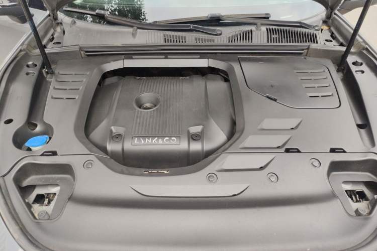 Used Lynk & Co 02 2020 High-Energy Edition 2.0T Automatic Two-Wheel Drive Shine Pro Edition Engine Bay