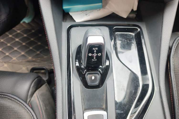 Used Lynk & Co 02 2020 1.5T DCT Two-Wheel Drive Sporty Version Gear Lever