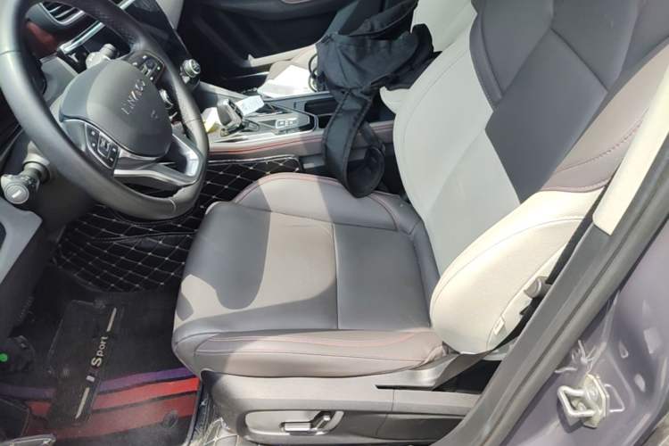 Used Lynk & Co 02 2020 1.5T DCT Two-Wheel Drive Pro Edition Left Front Seat