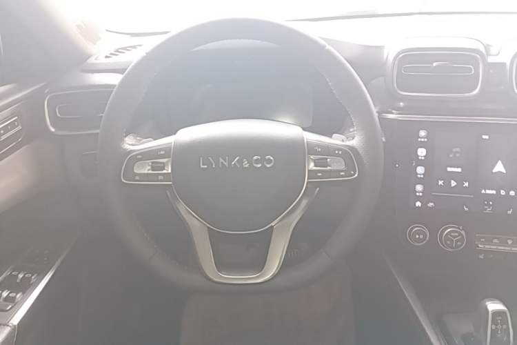 Used Lynk & Co 02 2020 1.5T DCT Two-Wheel Drive Pro Edition Steering Wheel