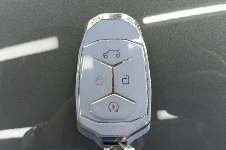 Used Lynk & Co 02 2020 1.5T DCT Two-Wheel Drive Pro Edition Vehicle Key