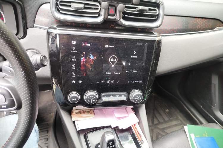 Used Lynk & Co 02 2020 1.5T DCT Two-Wheel Drive Pro Edition Audio And AC Panel