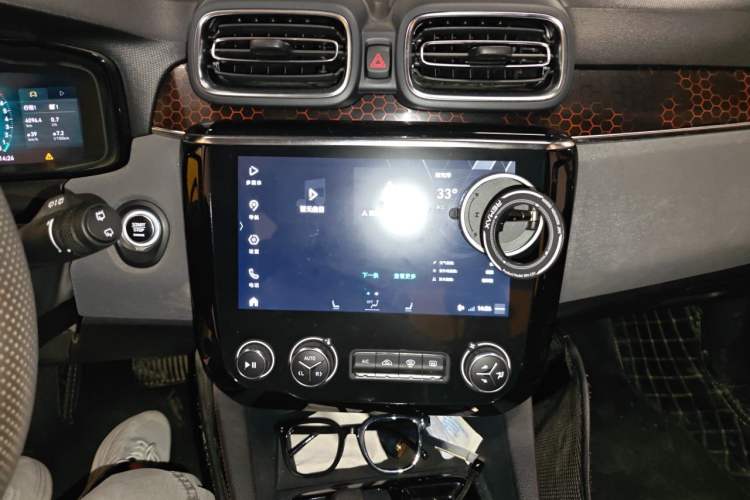 Used Lynk & Co 02 2020 1.5T DCT Two-Wheel Drive Sporty Version Audio And AC Panel