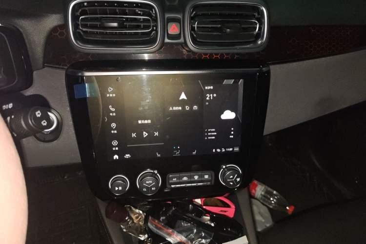 Used Lynk & Co 02 2020 1.5T DCT Two-Wheel Drive Pro Edition Audio And AC Panel