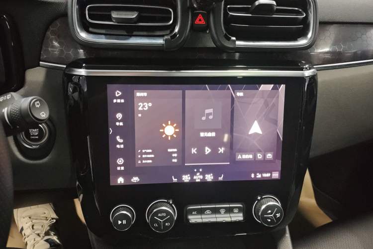 Used Lynk & Co 02 2020 1.5T DCT Two-Wheel Drive Pro Edition Audio And AC Panel