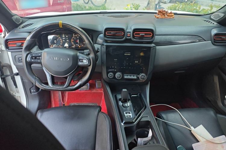 Used Lynk & Co 02 2020 1.5T DCT Two-Wheel Drive Pro Edition Center Console