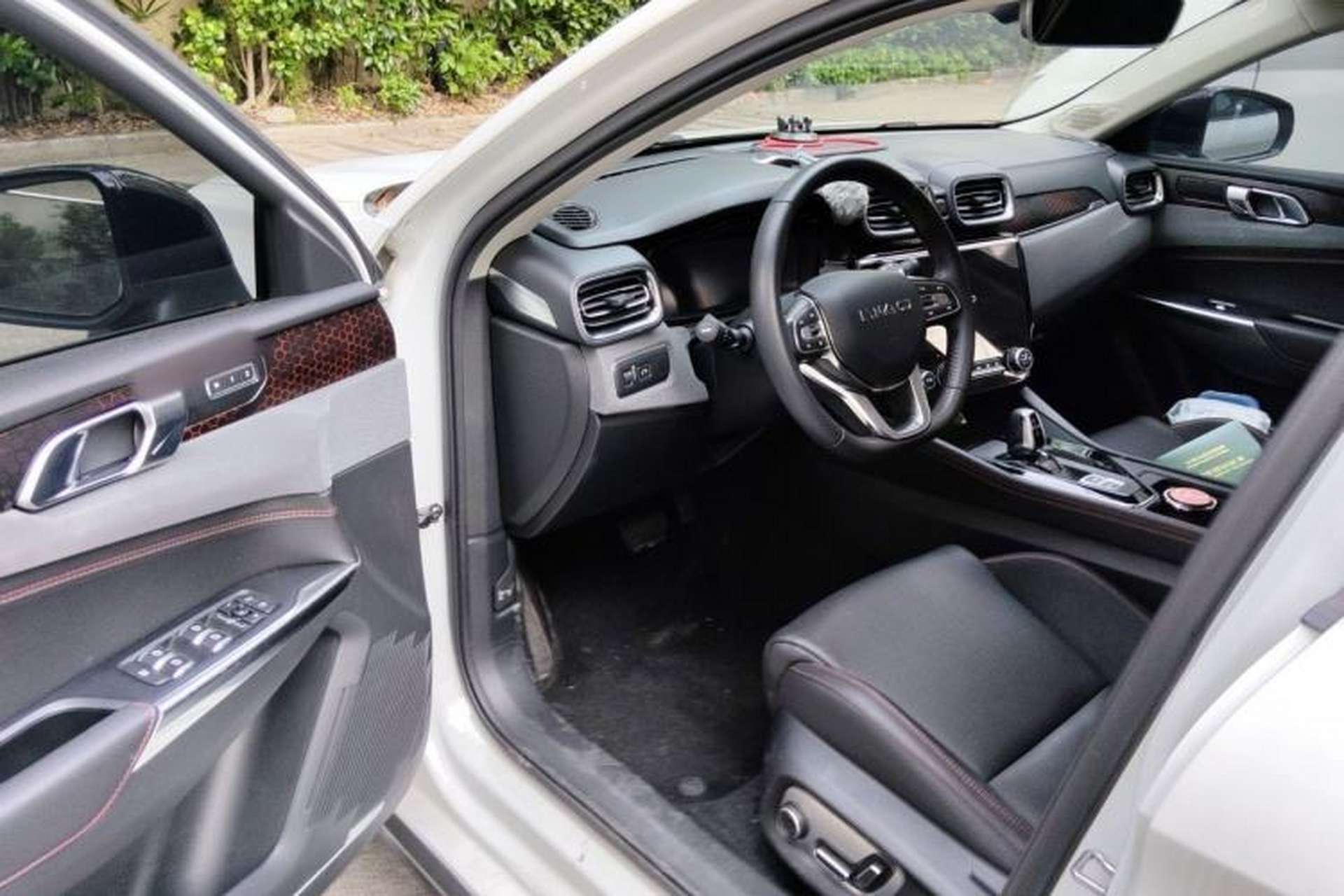 Used Lynk & Co 02 2020 1.5T DCT Two-Wheel Drive Pro Edition Driver Seat